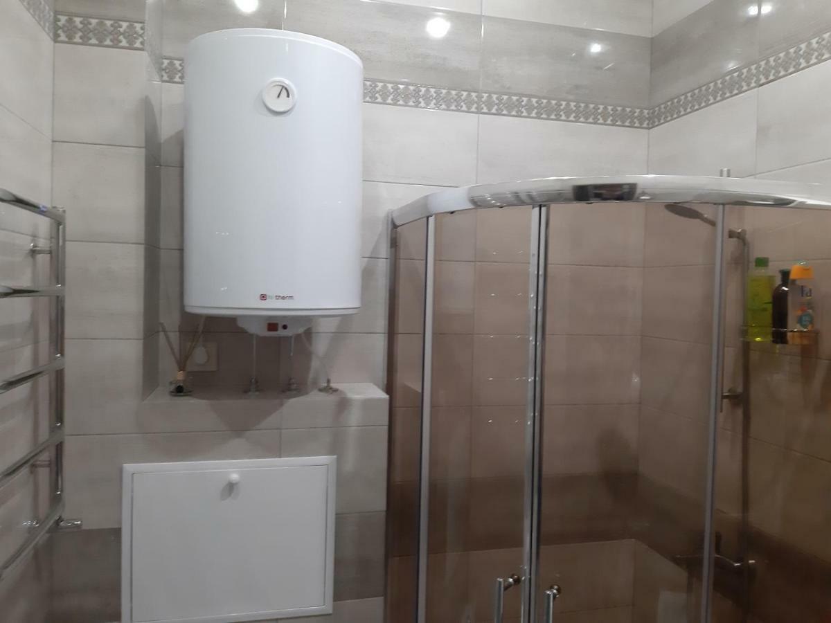 1 Stop From Railway Station Apartament Kijów Zewnętrze zdjęcie